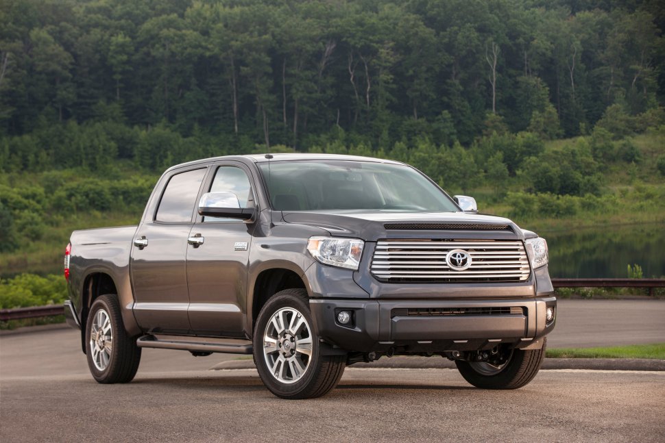 Toyota Tundra III Double Cab 5.7 V8 32V (381 Hp) 4x4 Automatic